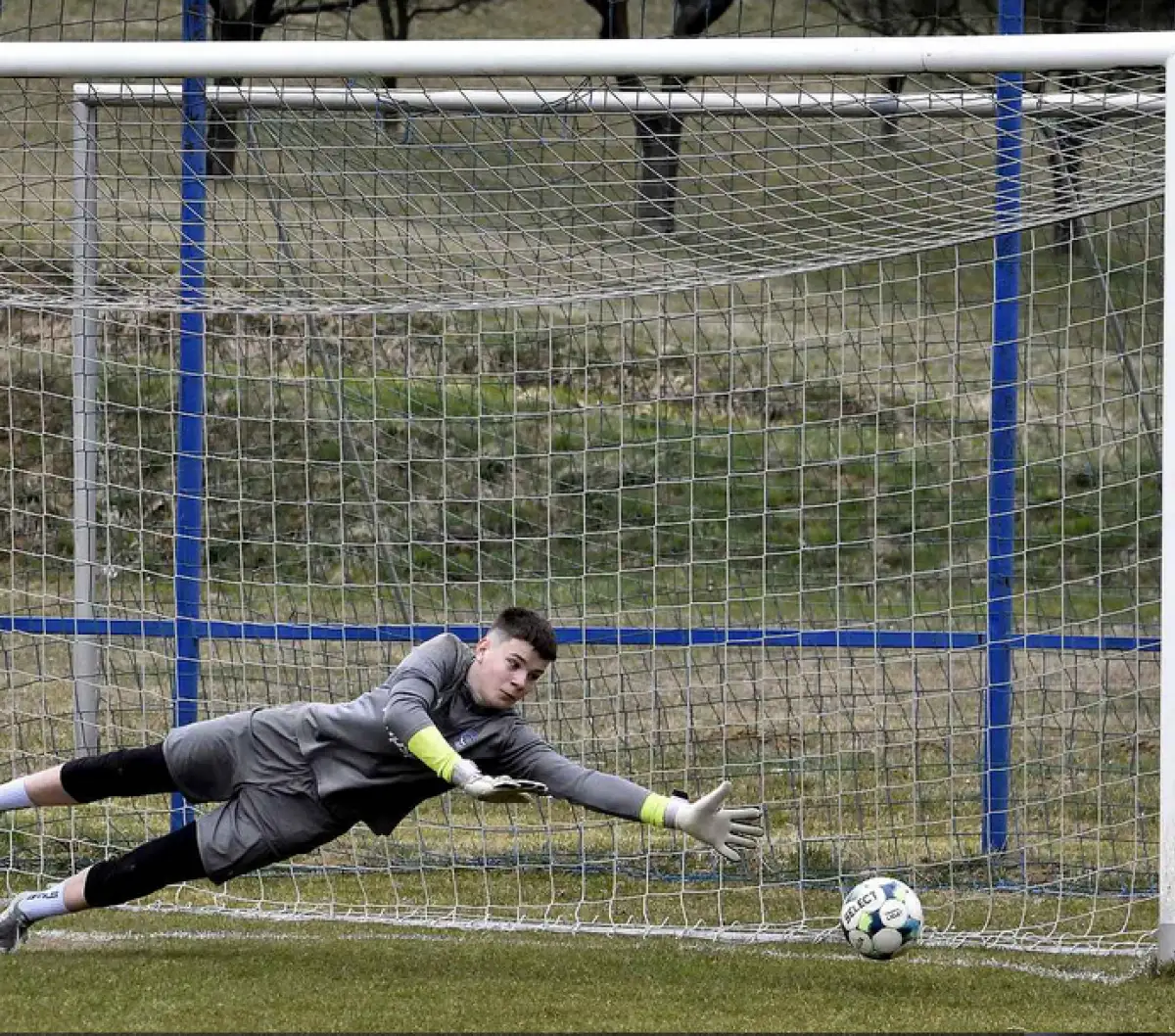 Slovácký deník: Březová bez šesti hráčů z podzimu podlehla Slovácku C. Domácí vychytal rodák
